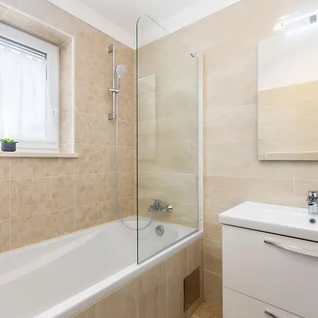 Schoene In Einer Ruhigen Umgebung Mit Pool By Interhome Jusici