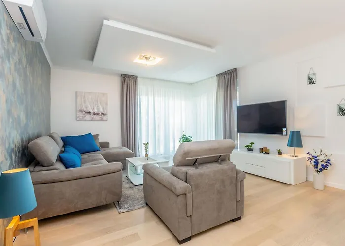 펜션 Schoene In Einer Ruhigen Umgebung Mit Pool By Interhome
