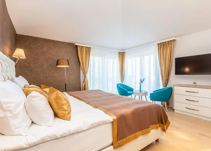 Schoene In Einer Ruhigen Umgebung Mit Pool By Interhome Holiday home *