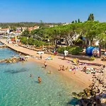 Schoene In Einer Ruhigen Umgebung Mit Pool By Interhome Holiday home *